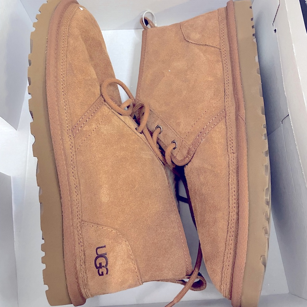 UGG Men Brand New, Brown Suede, Fur Lining Boot, Size 12